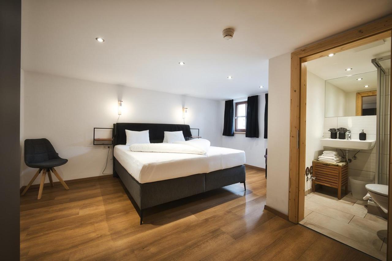 Berghotel Basur - Das Schihotel Am Arlberg Flirsch Bagian luar foto