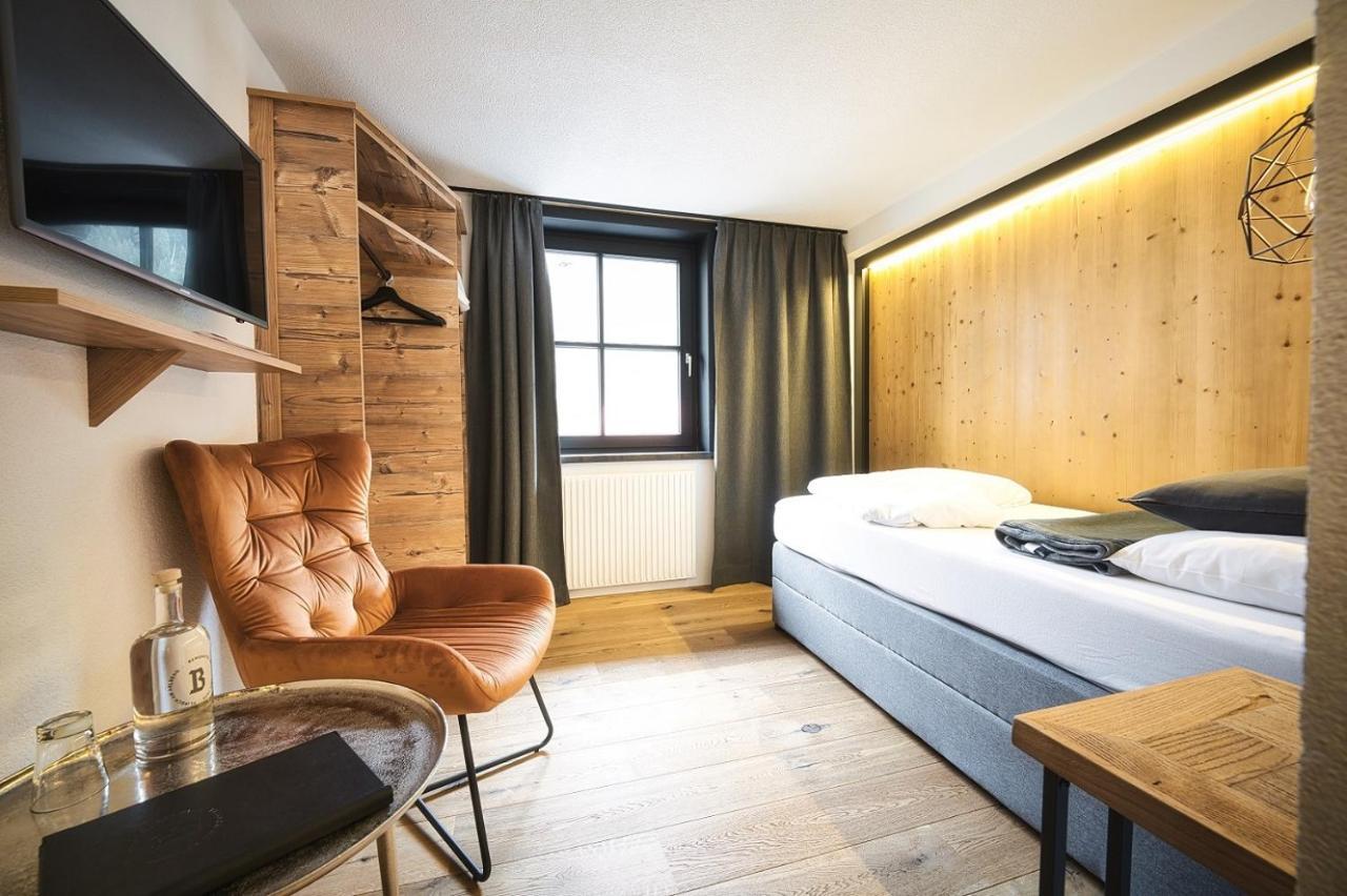 Berghotel Basur - Das Schihotel Am Arlberg Flirsch Bagian luar foto