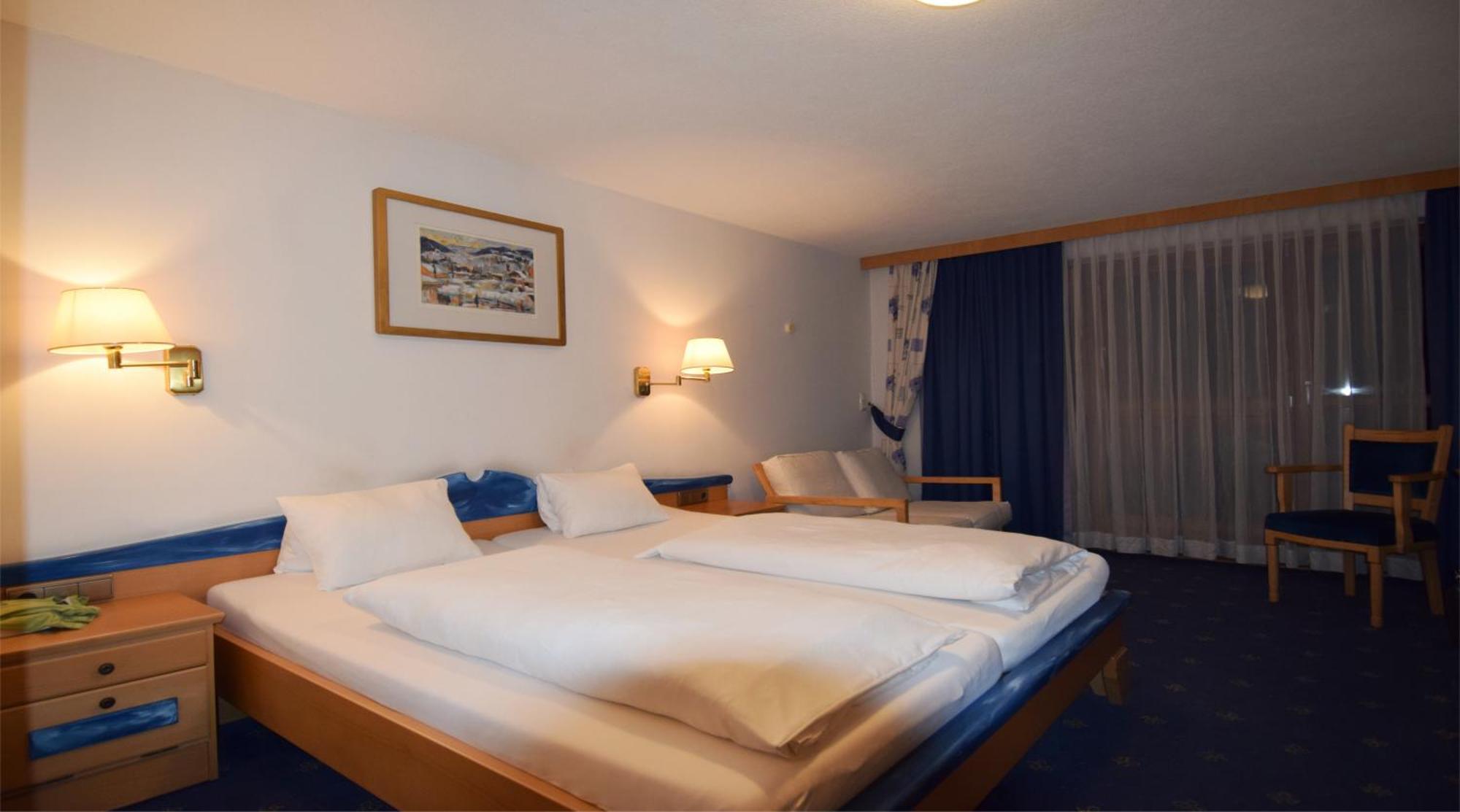 Berghotel Basur - Das Schihotel Am Arlberg Flirsch Ruang foto