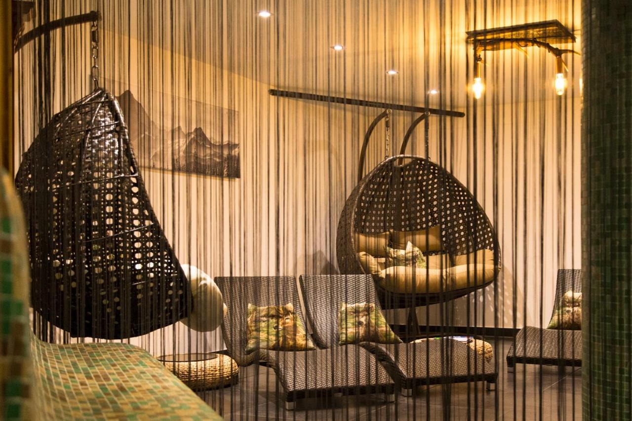 Berghotel Basur - Das Schihotel Am Arlberg Flirsch Bagian luar foto